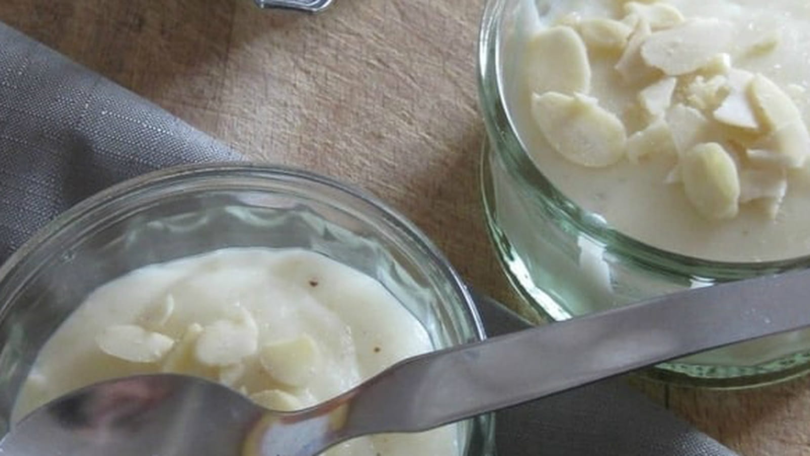 Crème dessert vegan aux amandes