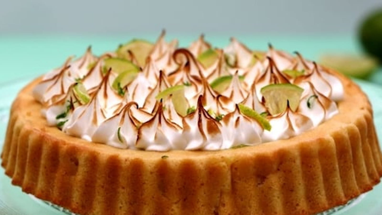 Gâteau exotique meringué (ananas, coco et citron vert)