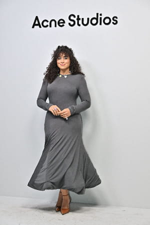 camelia-jordana-look-acne