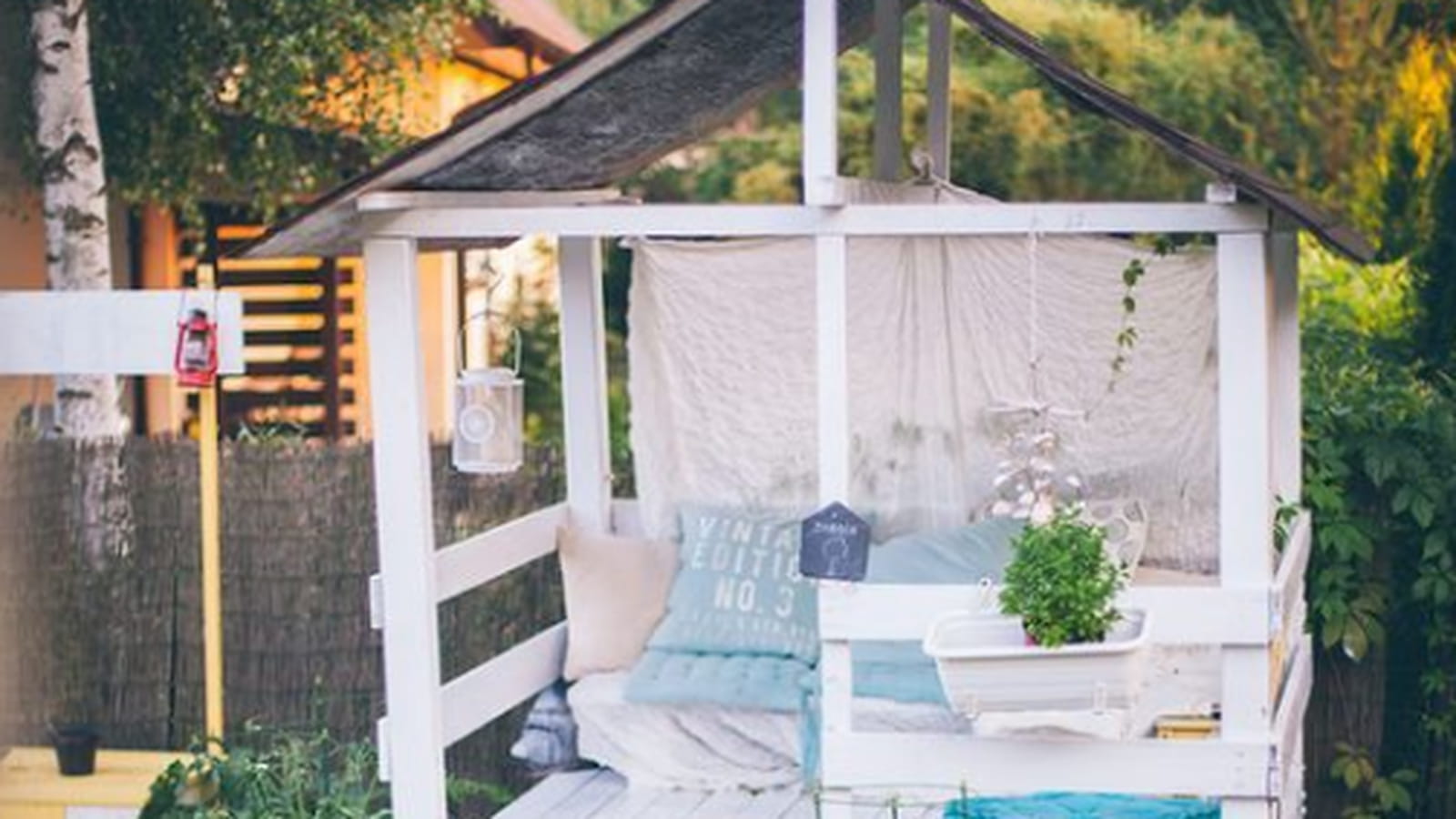 Cabane de jardin inspiration bord de mer