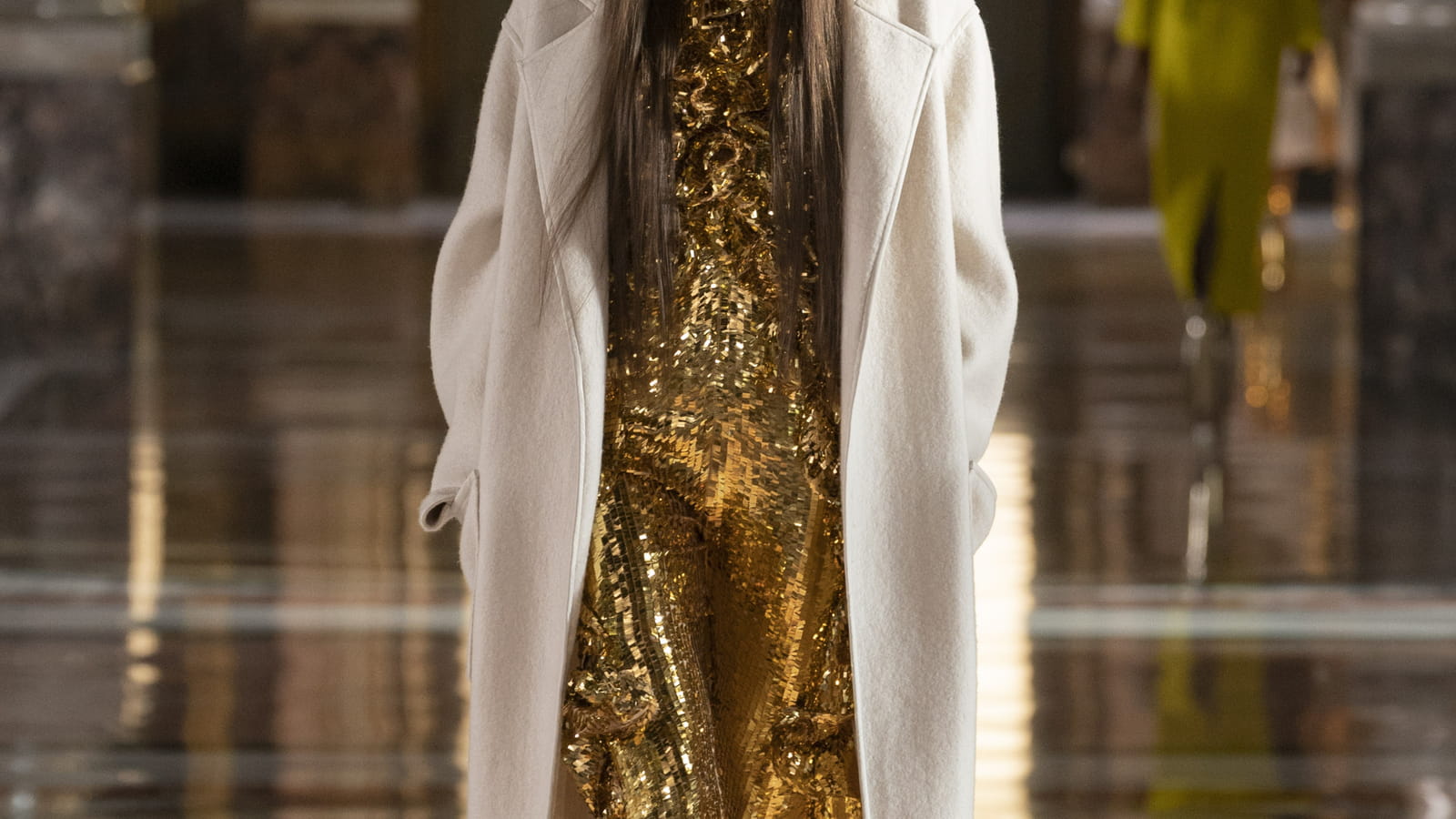Look 24