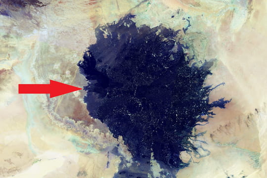 La NASA r&eacute;v&egrave;le une &quot;tache noire&quot; titanesque au Sahara&nbsp;: son origine est &eacute;tonnante
