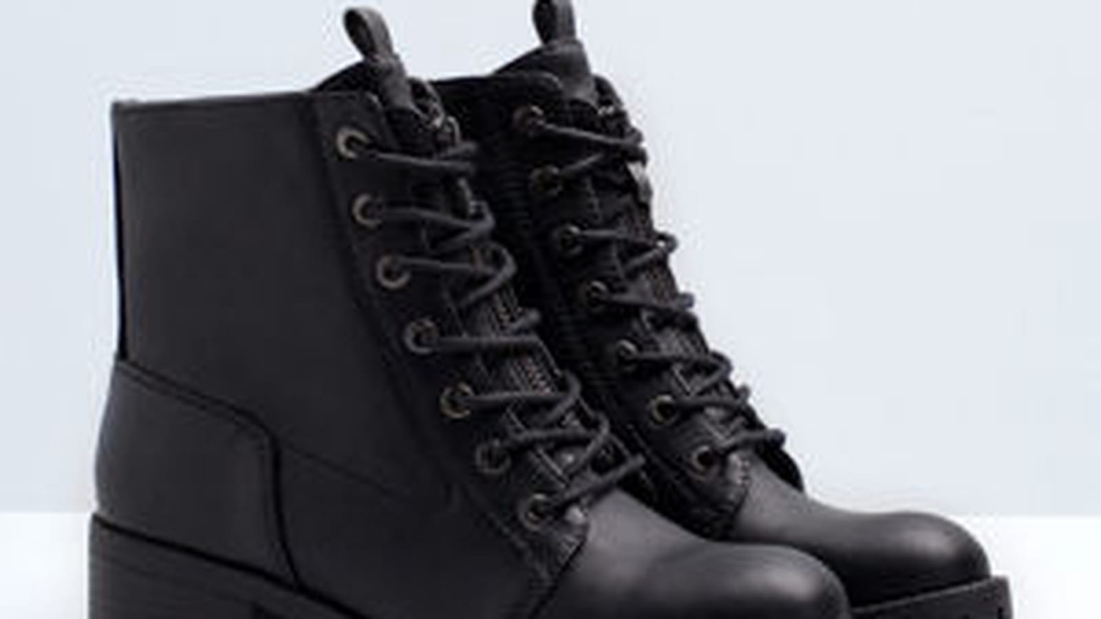 Boots Bershka