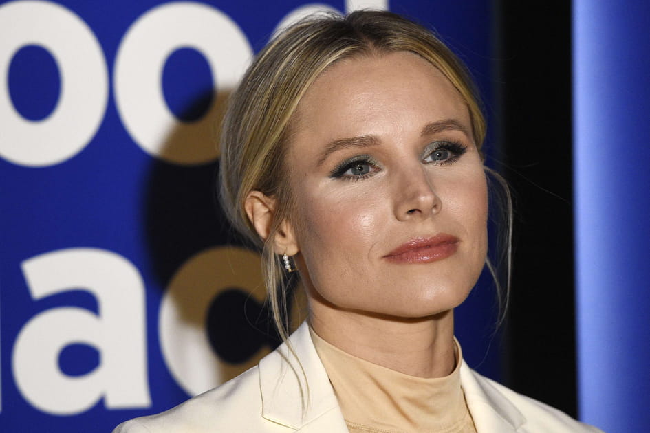 Top&nbsp;: Kristen Bell et son smoky-eye gris