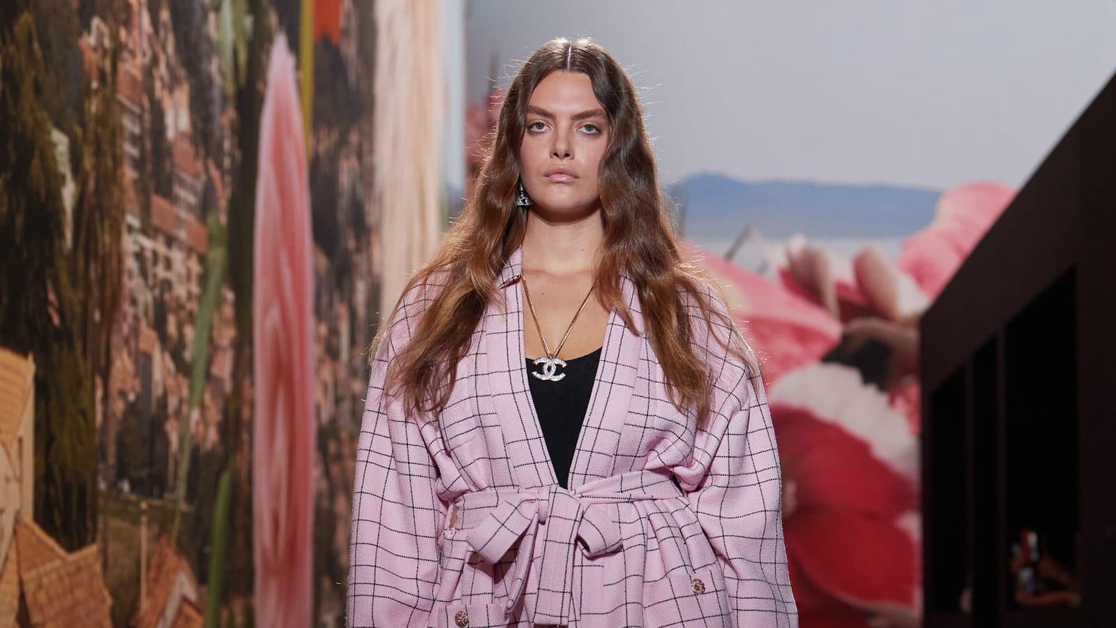 Look 19