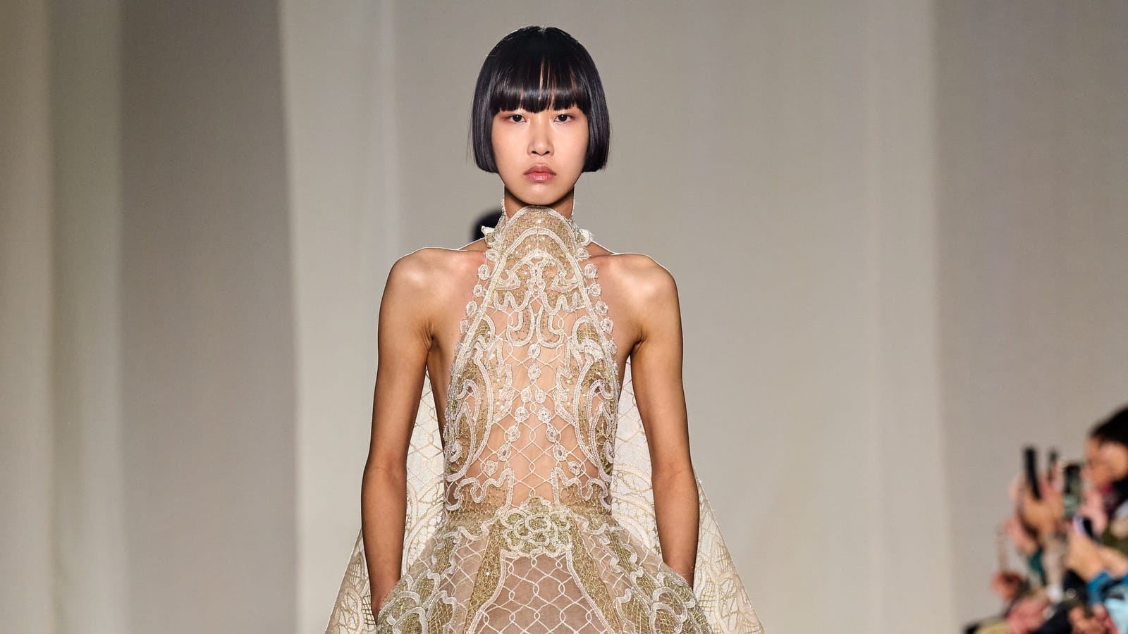 Look 17