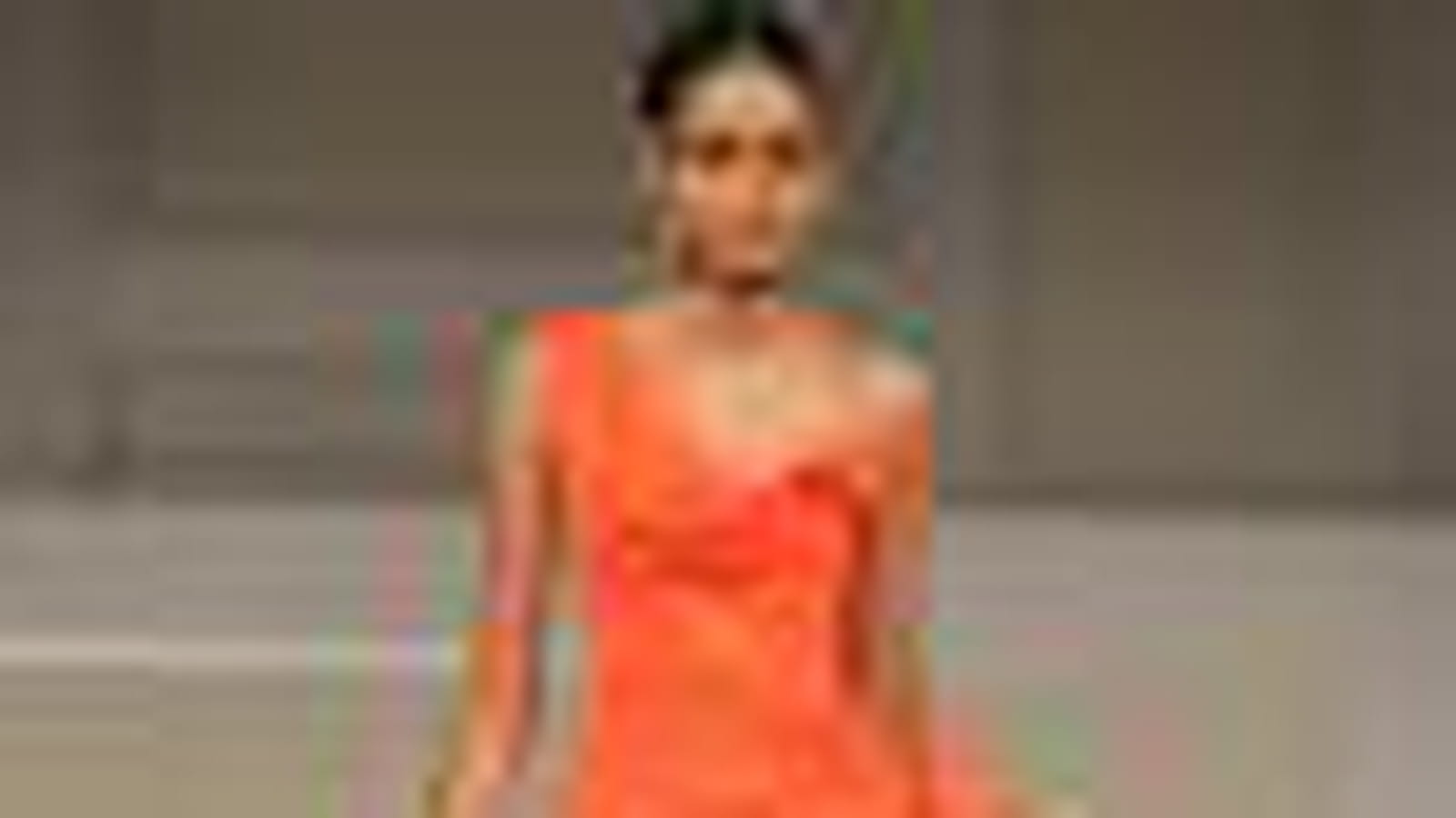 Asymétrie couture