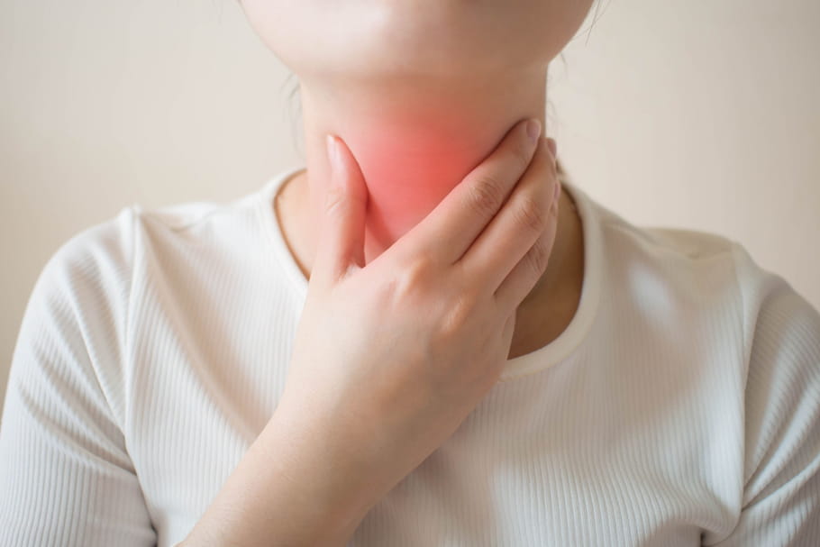Cancer du larynx : causes, symptômes, guérison