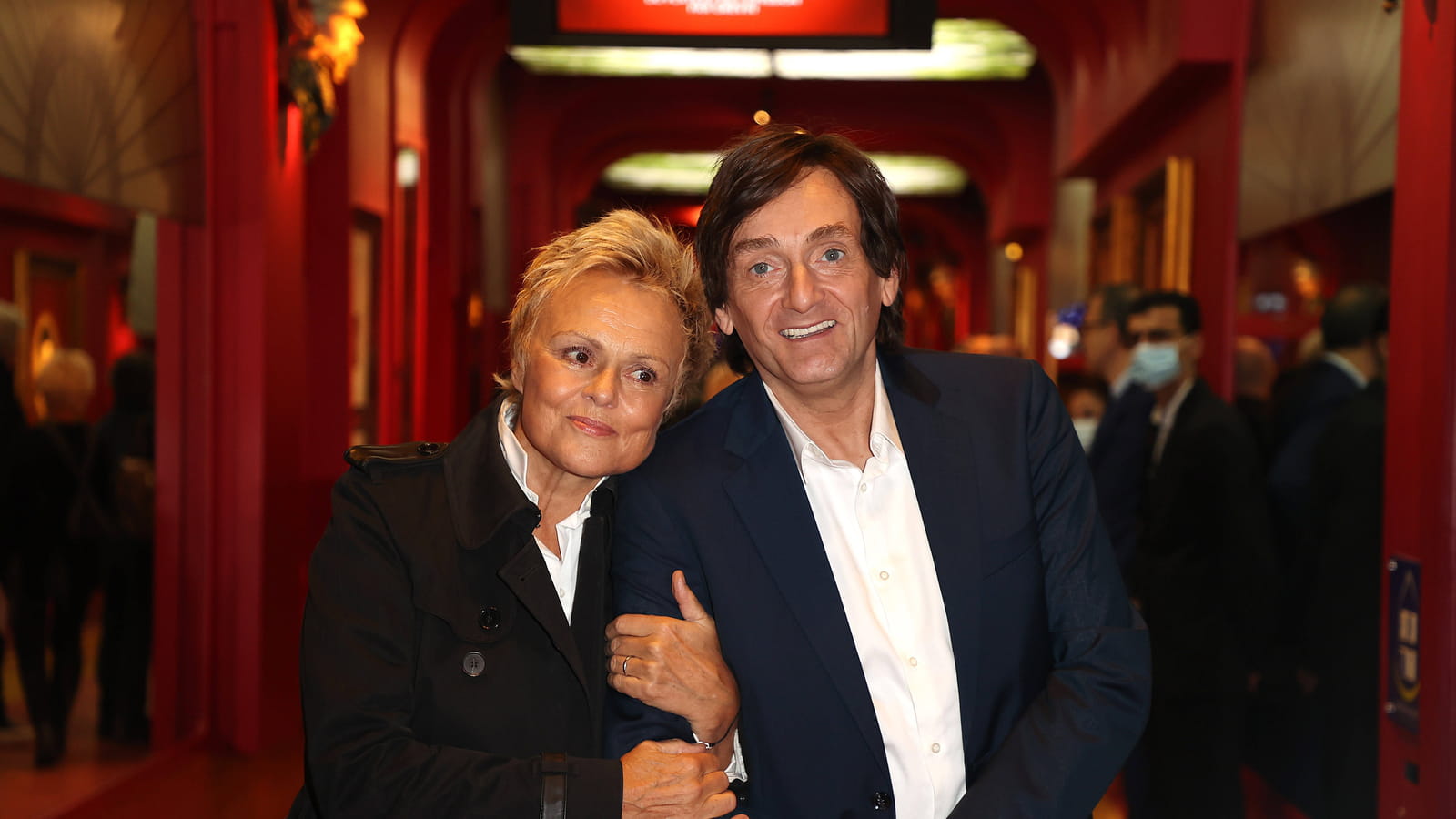 Muriel Robin à son chevet