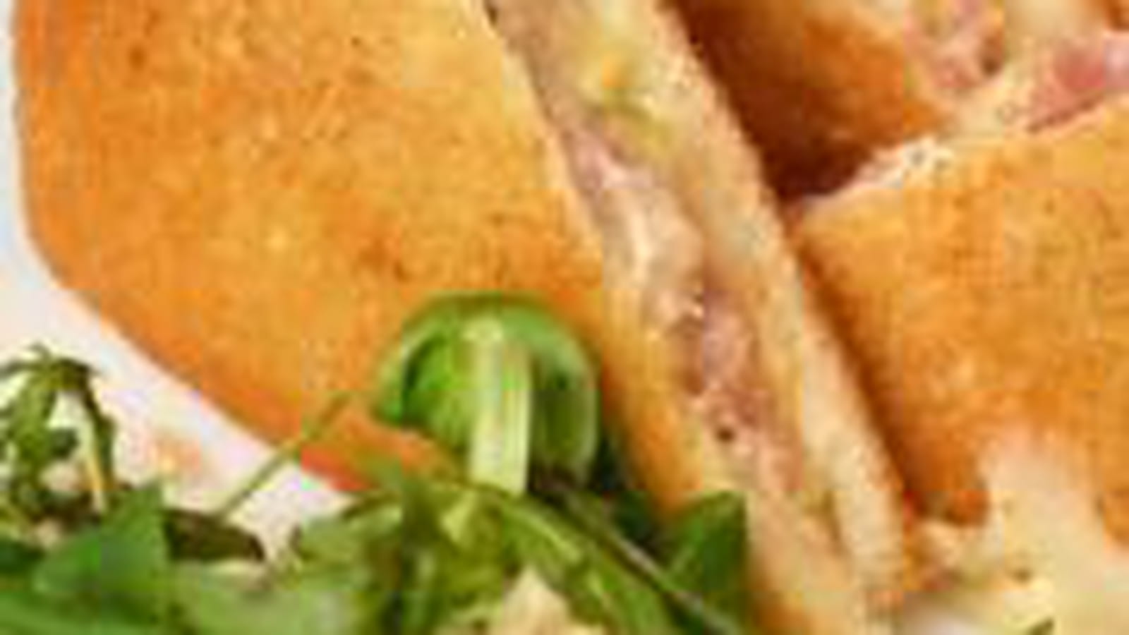 Croques aux figues et noisettes grillées, jambon cru, Boursin et Reblochon