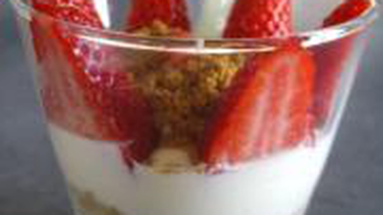 Verrine fraise mascarpone spéculos 