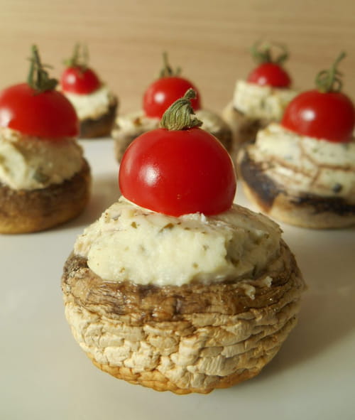 Champignons farcis au fromage ail et fines herbes