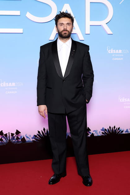 Pio Marma&iuml; en costume noir Louis Vuitton