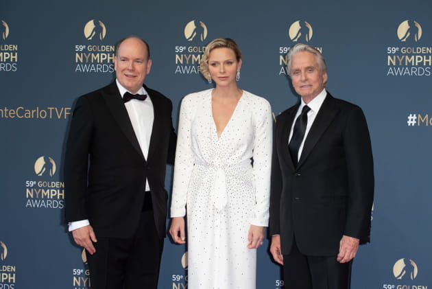 Le couple princier pose au c&ocirc;t&eacute; de Michael Douglas