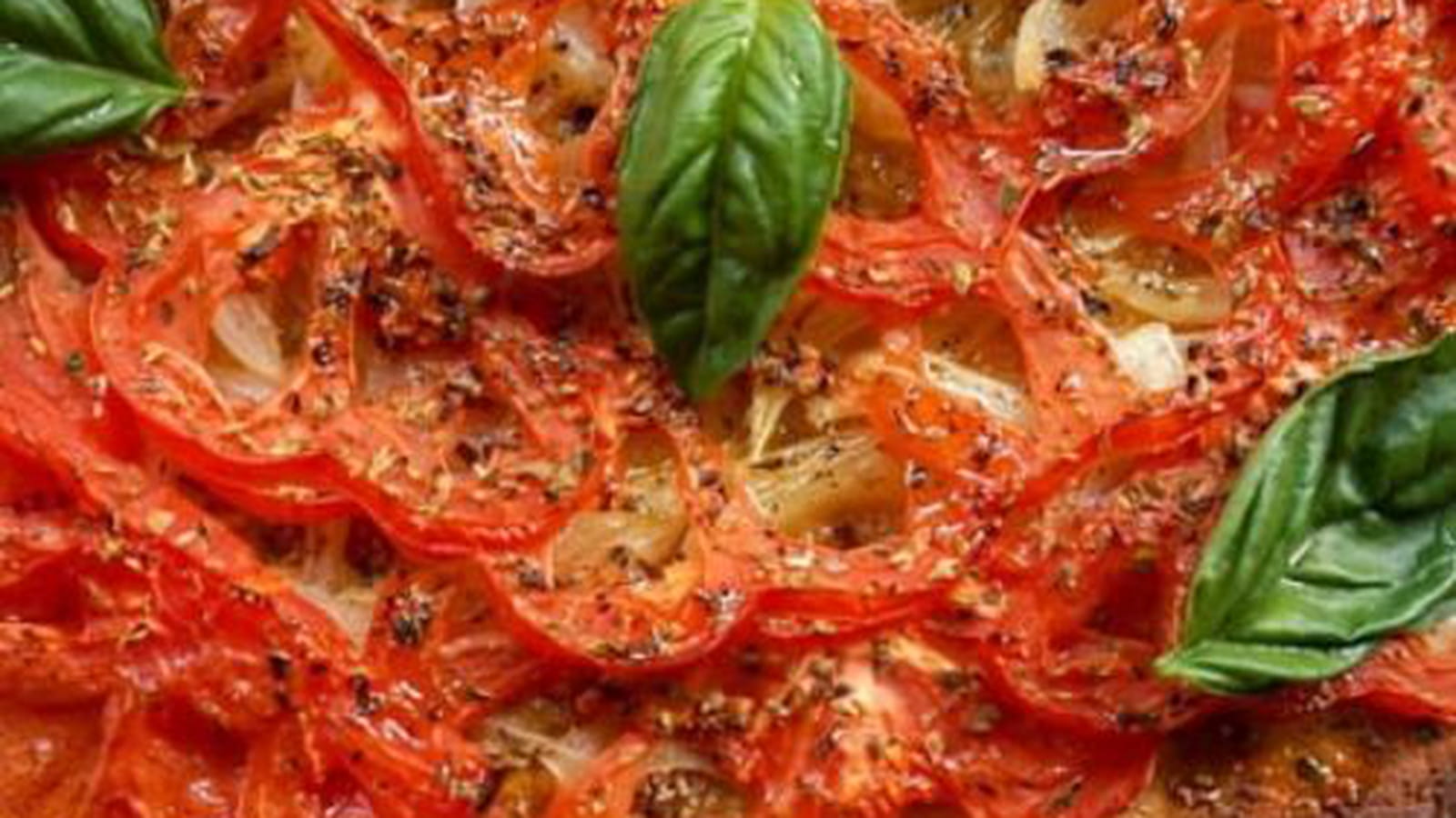 Tarte fine à la tomate d’été