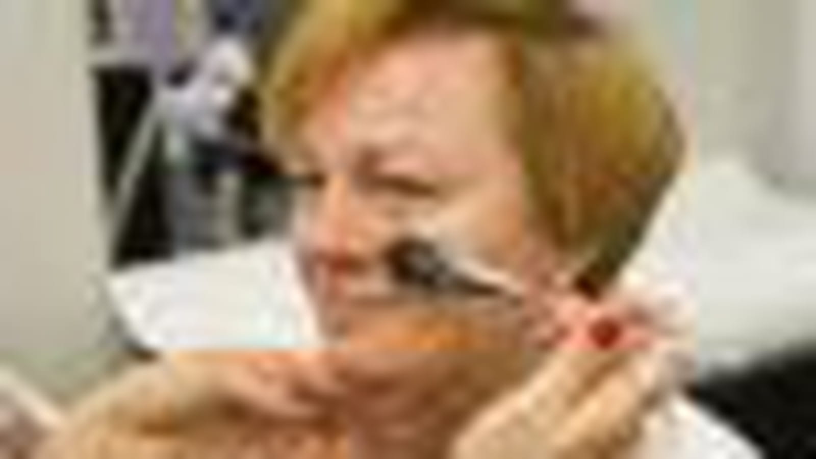La pose du fond de teint