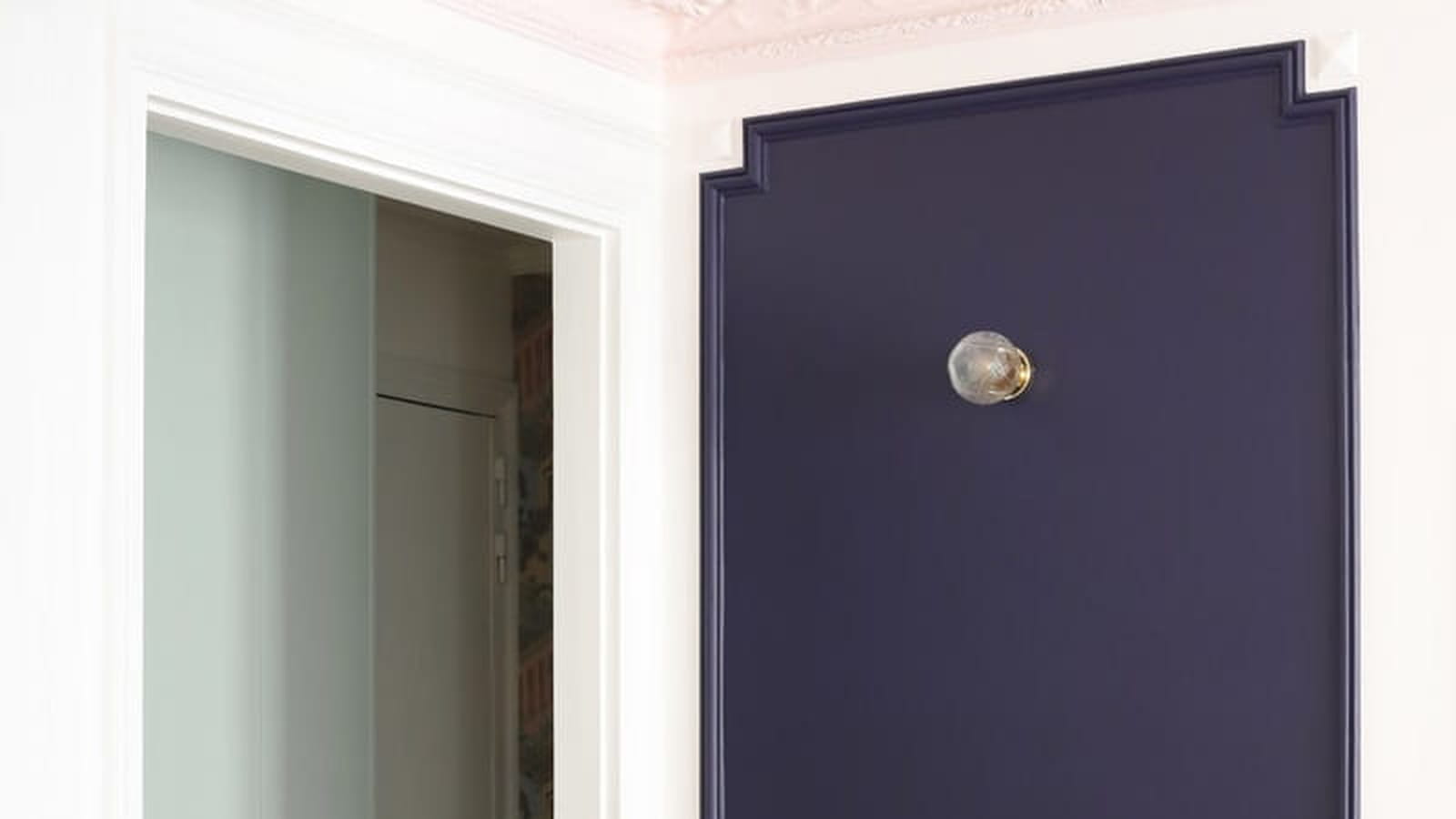 Accentuer les boiseries murales 