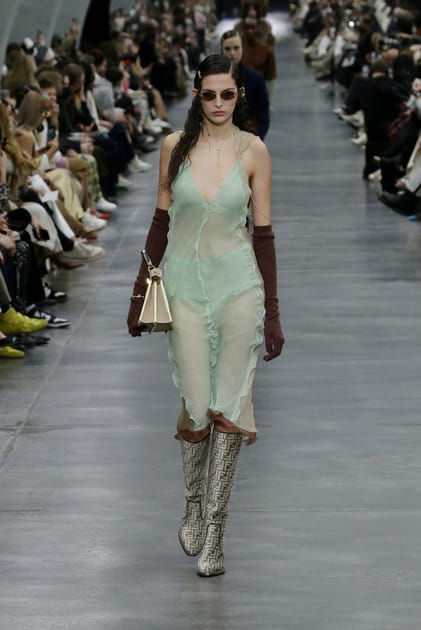 Look 22 du défilé Fendi
