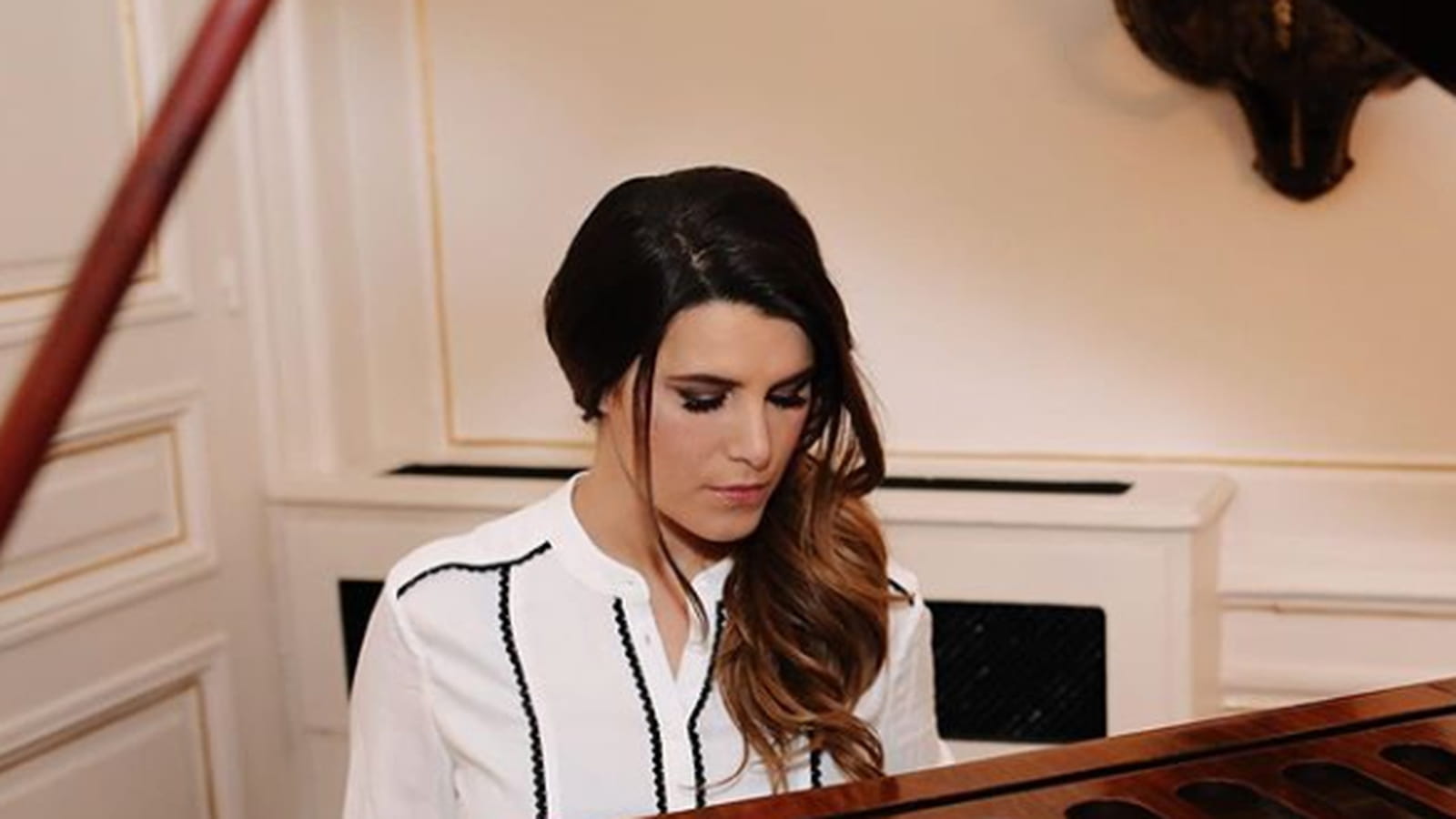 Karine Ferri