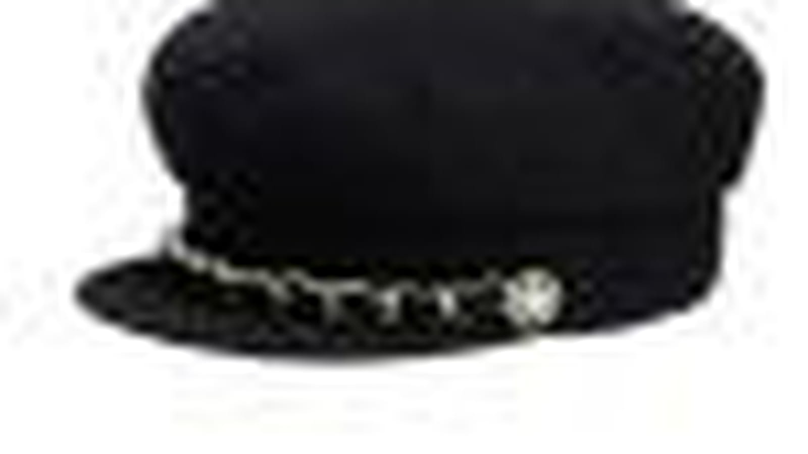 La casquette en tweed de Chanel
