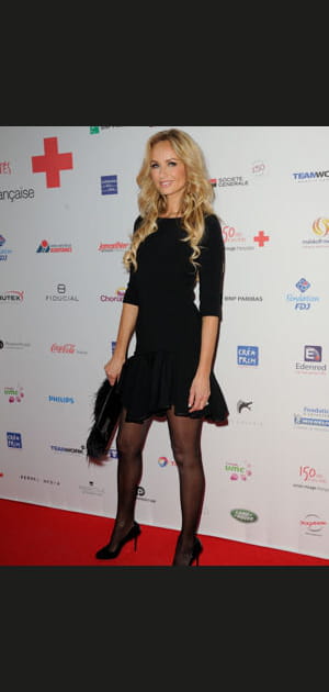 Les interminables jambes d'Adriana Karembeu