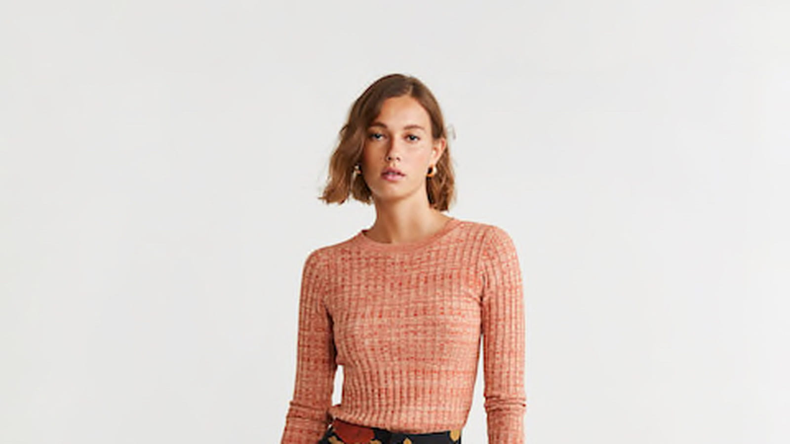 Pantalon flare Mango