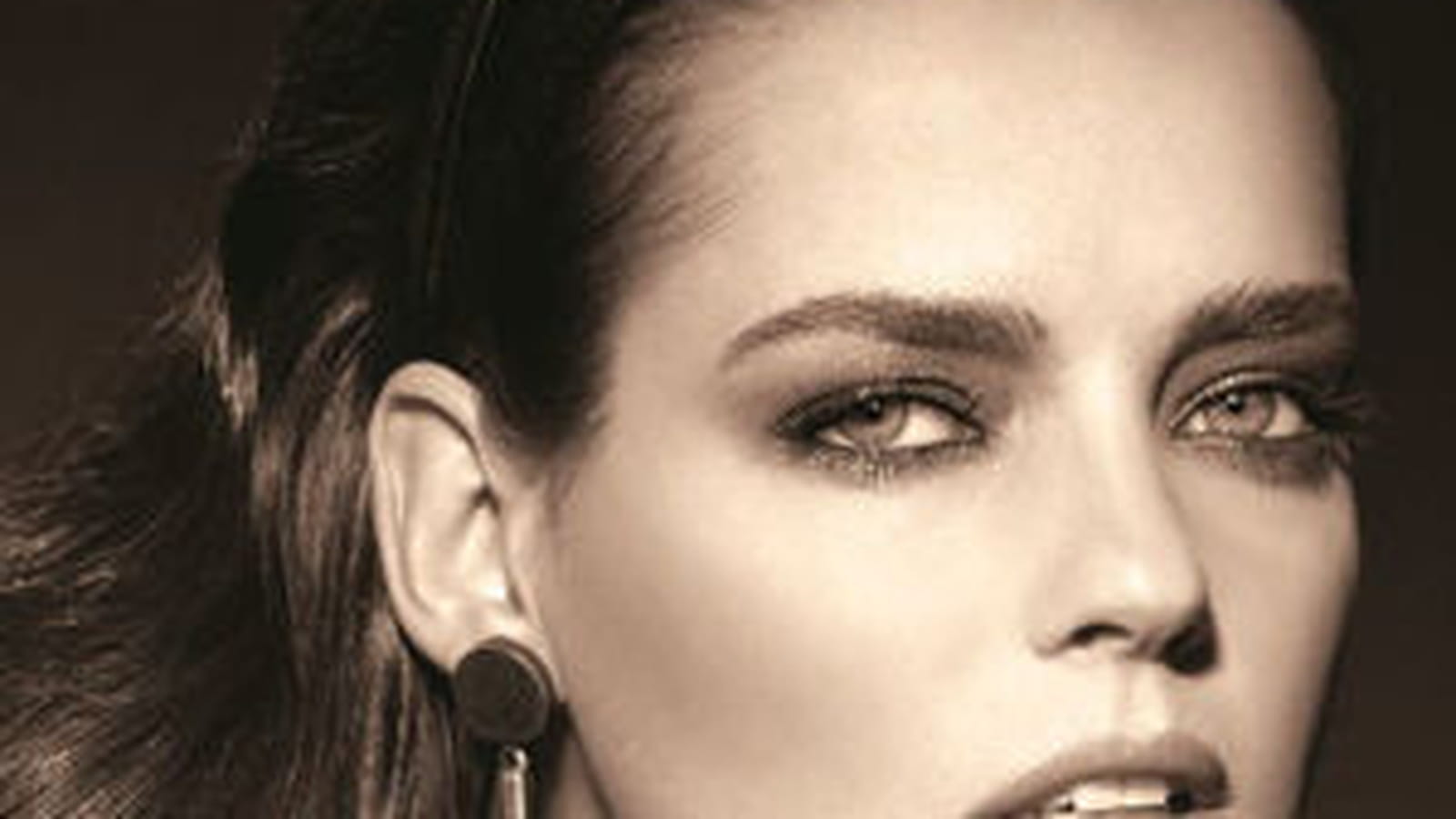 Laura Mercier
