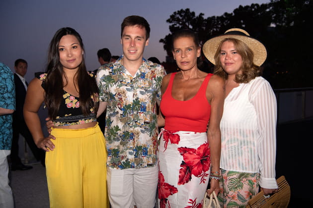 Au gala d'&eacute;t&eacute; de Fight Aids Monaco, avec Marie Chevallier, Louis Ducruet et Camille Gottlieb