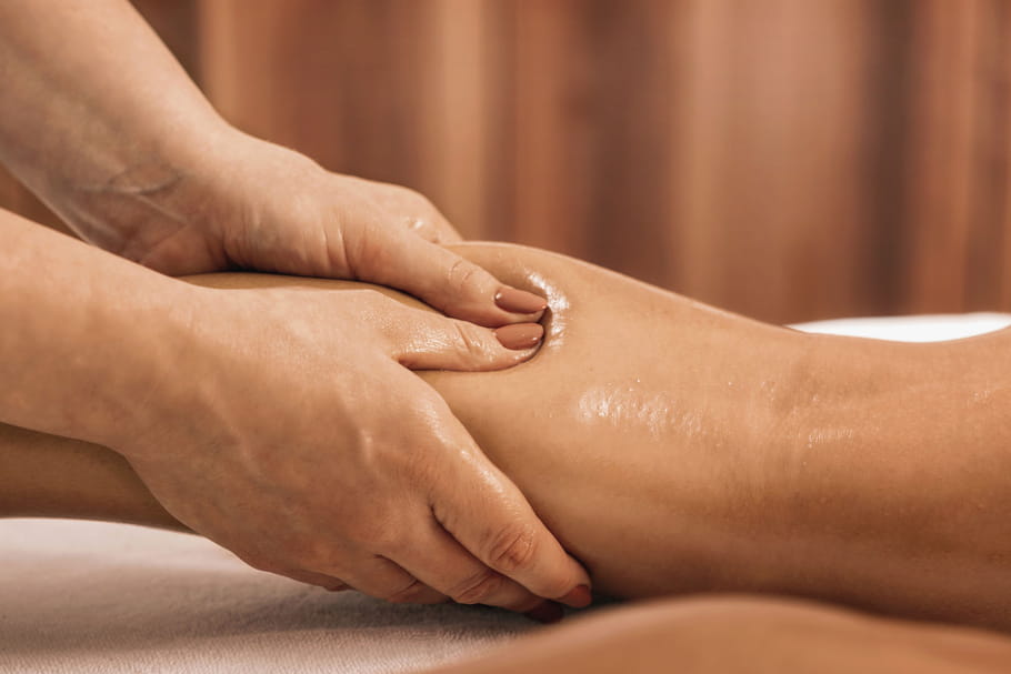 Lymphœdème (bras, jambes, pied) : symptômes et traitements