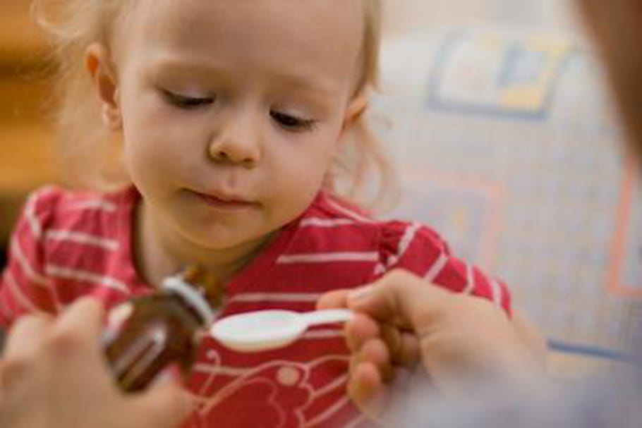 Les antibiotiques feraient augmenter le risque de surpoids chez l'enfant