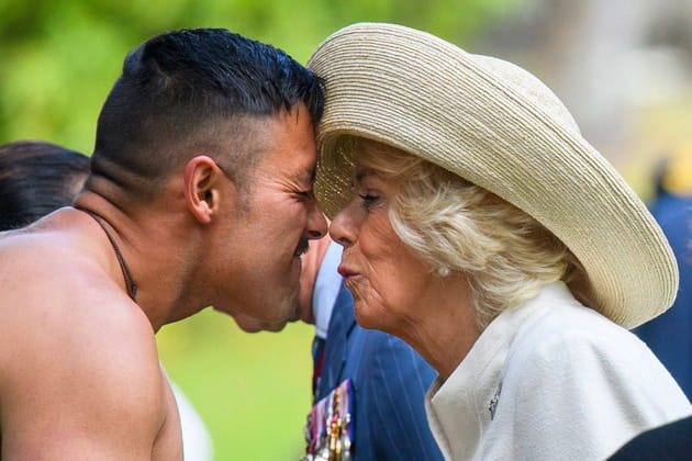 Camilla Parker-Bowles&nbsp;: coutumes, traditions et baisers