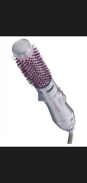 10&nbsp;brosses soufflantes&nbsp;: styl&eacute;e