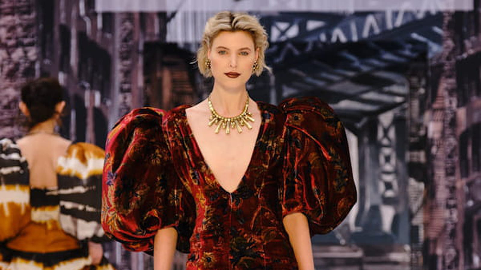 Défilé Paul Costelloe automne-hiver 2024-2025