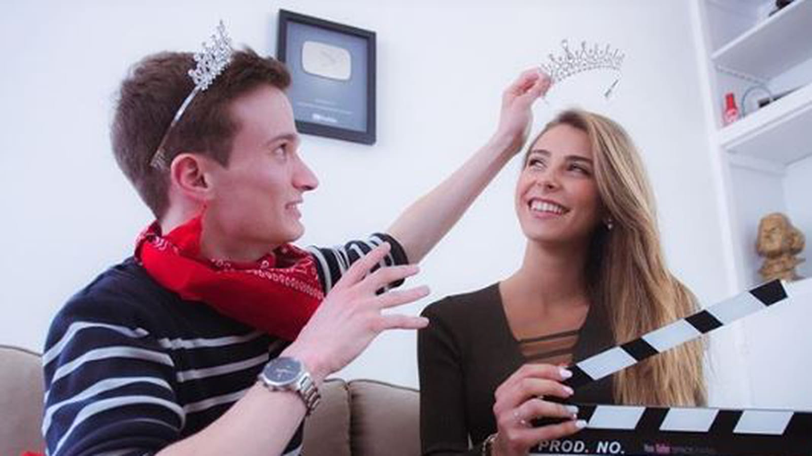 Armand TV, Eva Colas