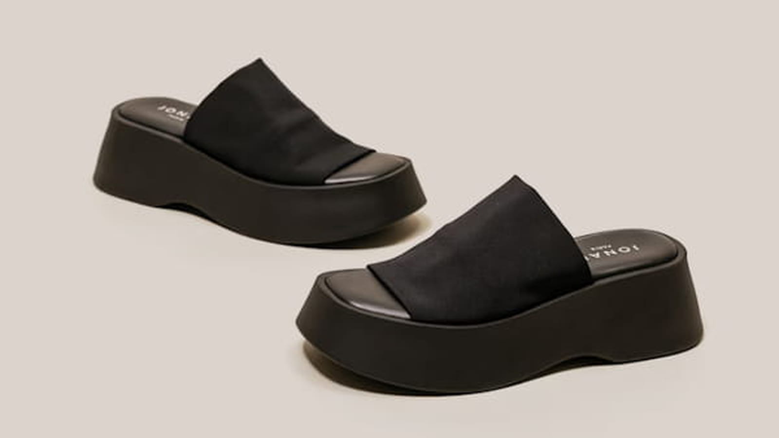 Mules Jonak