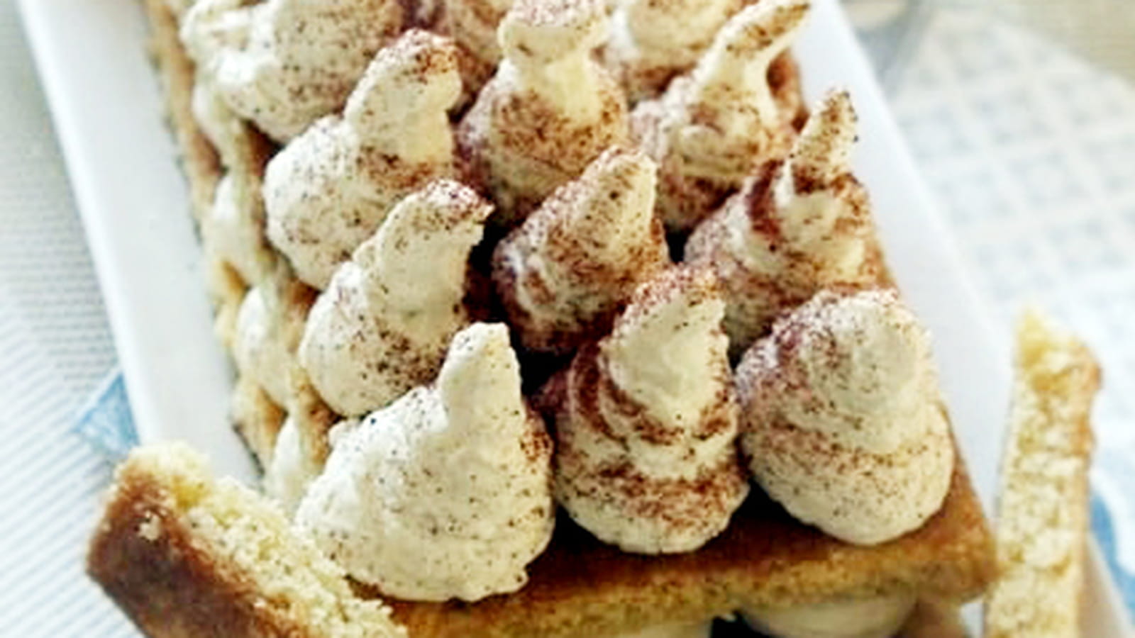 Bûche façon tiramisu sans gluten ni oeuf
