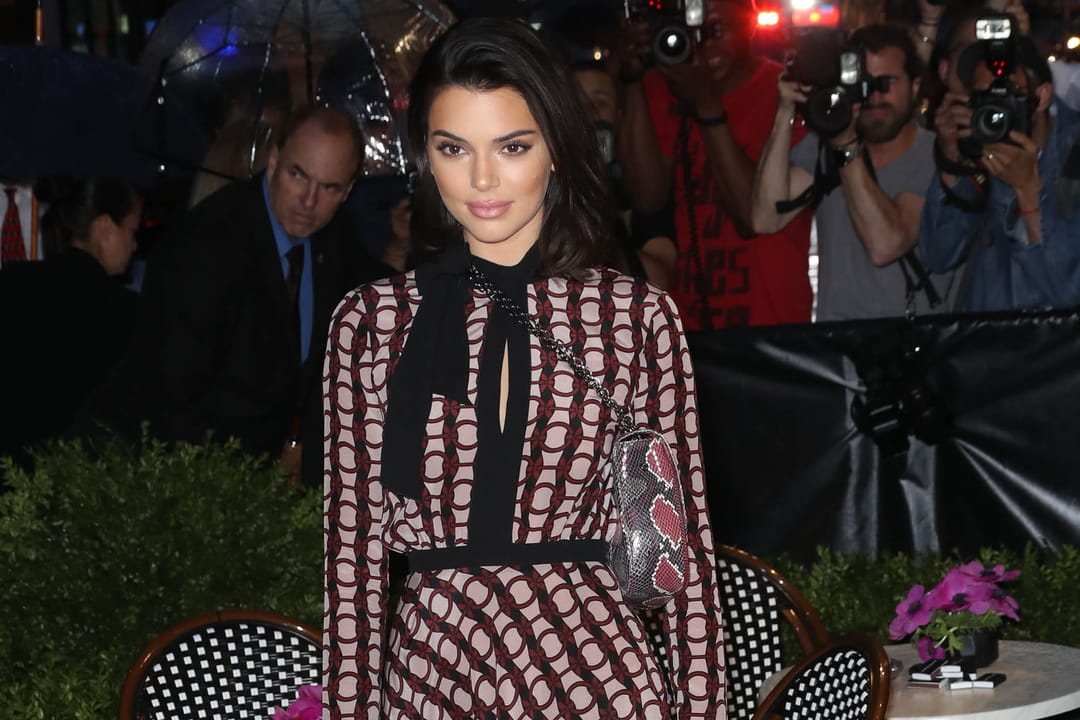 T-shirt Drôle Kendall Jenner « Début Cinq » – Coton épais, Graphique Rétro, Neuf Avec étiquette