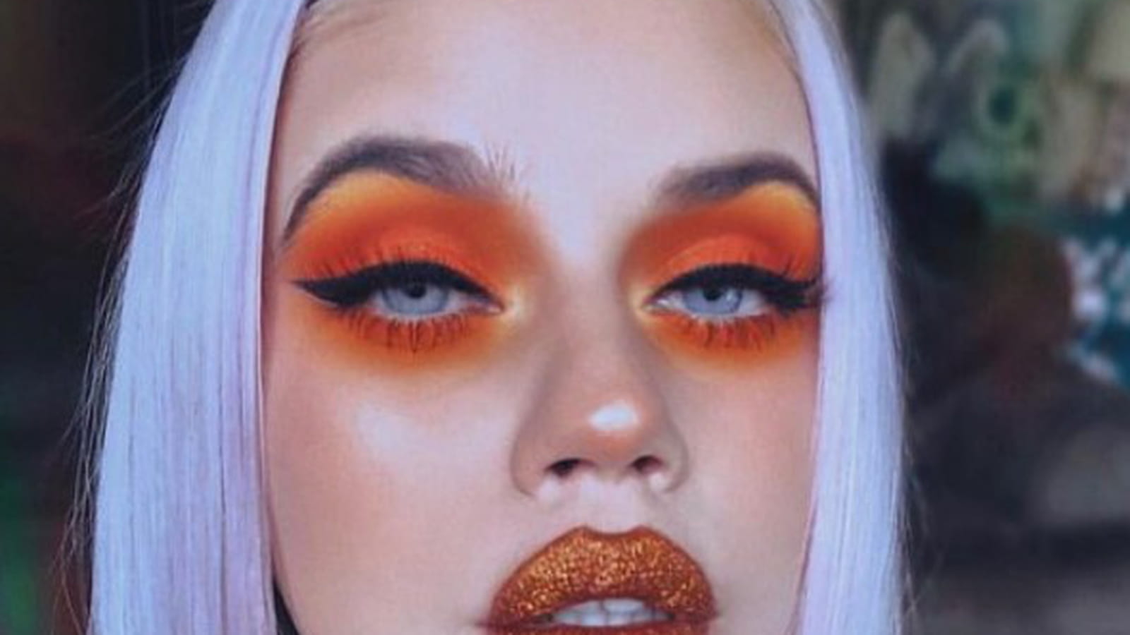 Maquillage gothique orange