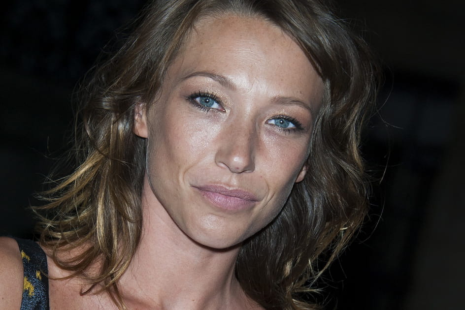 Les paupi&egrave;res dor&eacute;es de Laura Smet