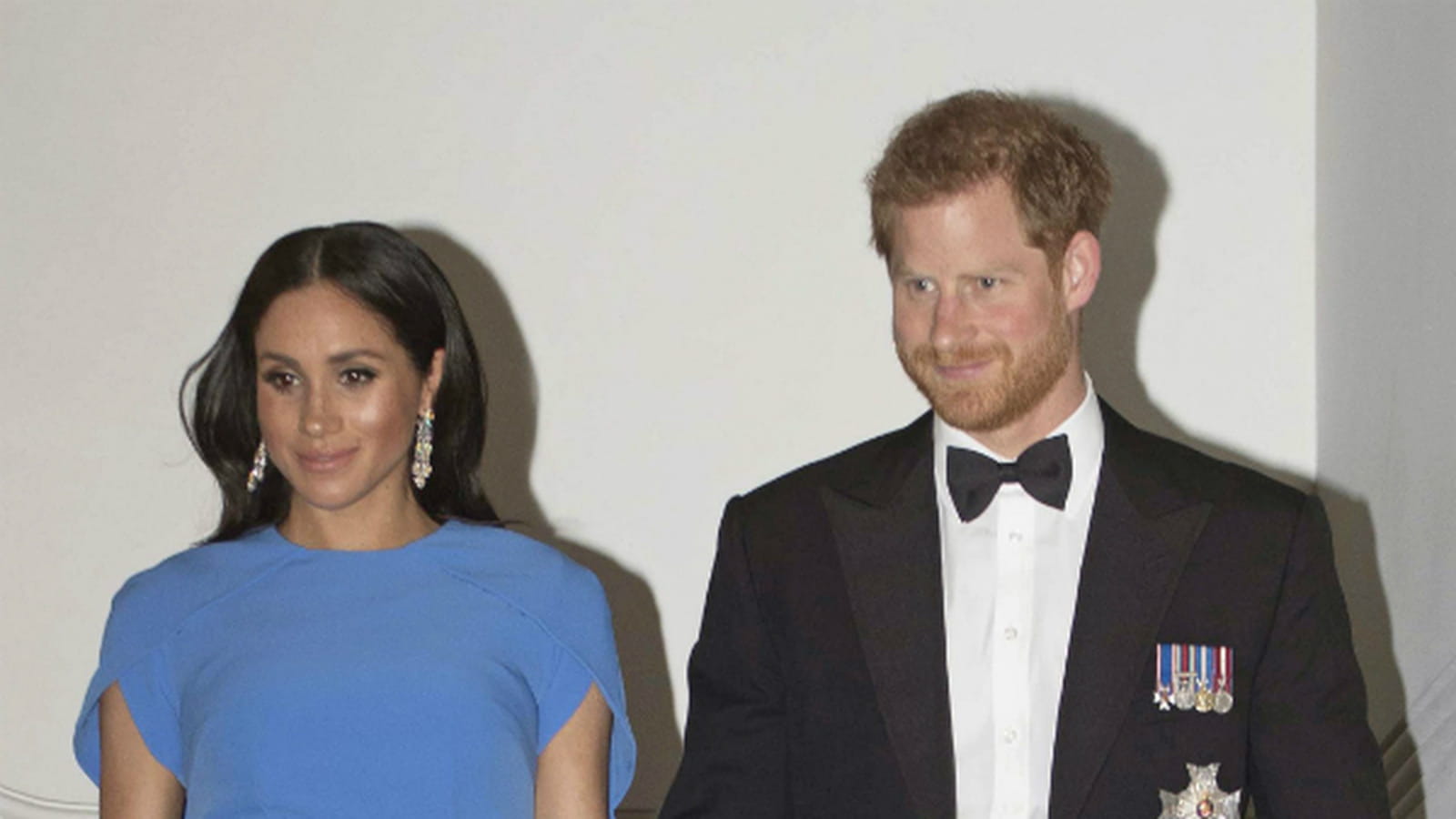 Robe longue bleue de Meghan 
