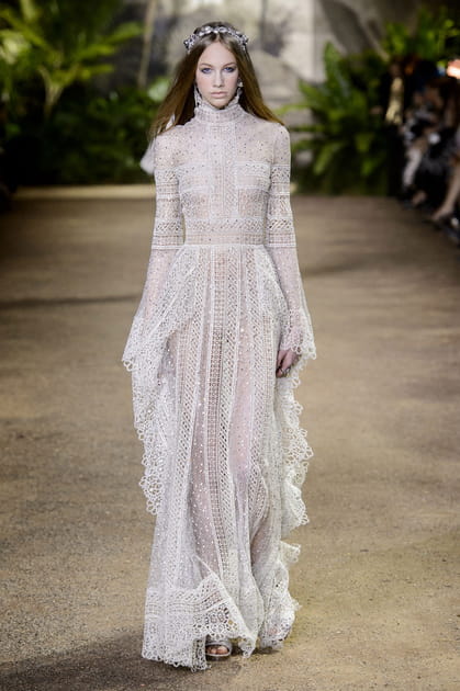 D&eacute;fil&eacute; Elie Saab