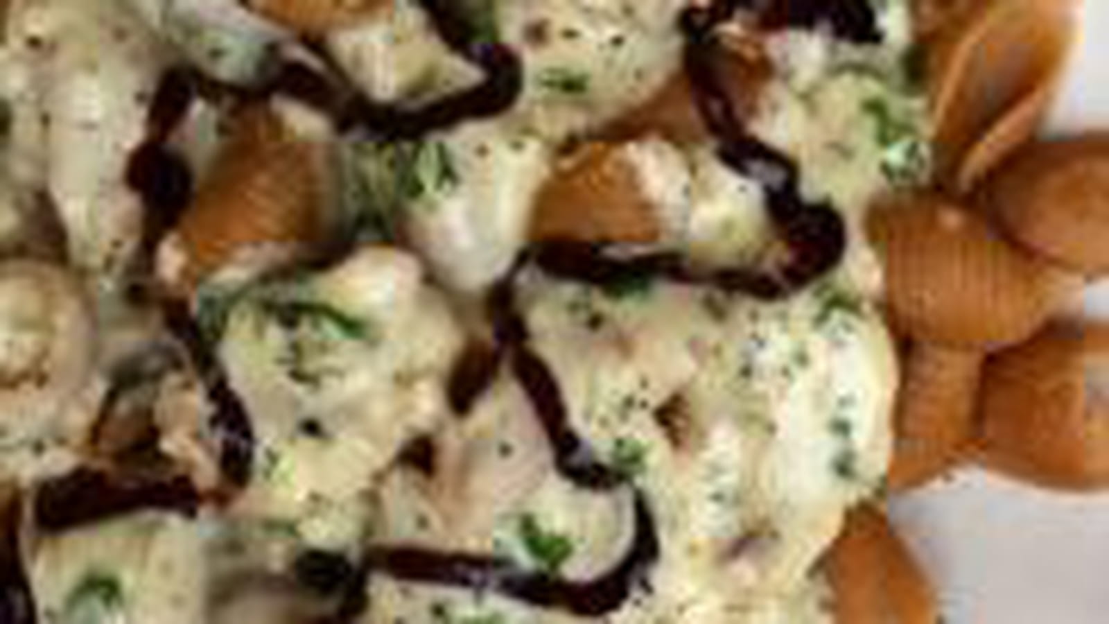 Pâtes à la noisette (sans gluten), sauce parmesan, échalotes, persil