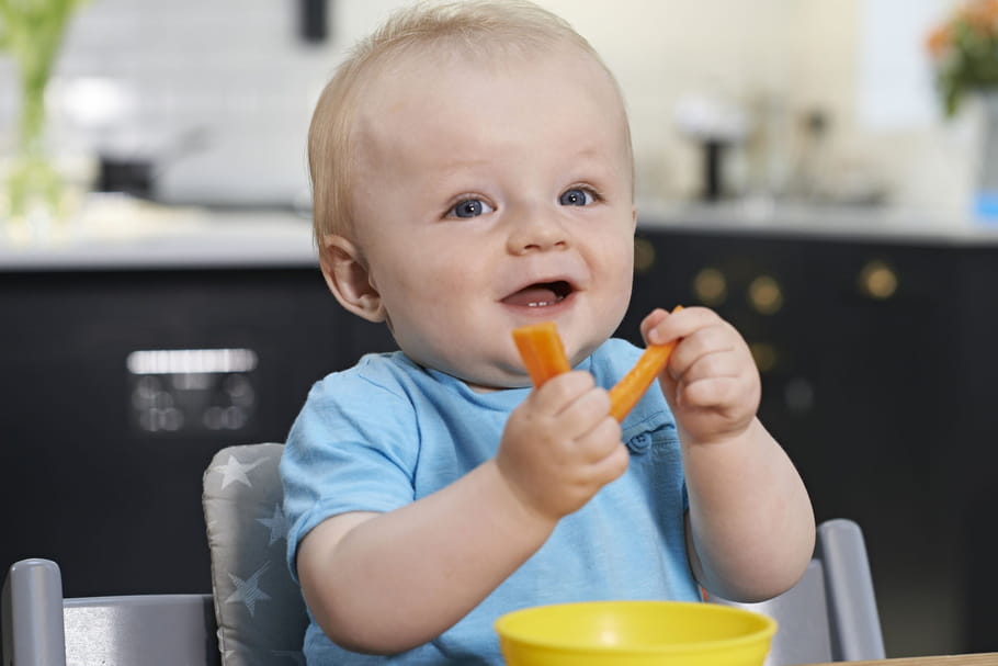 Alimentation du bébé à 8 mois