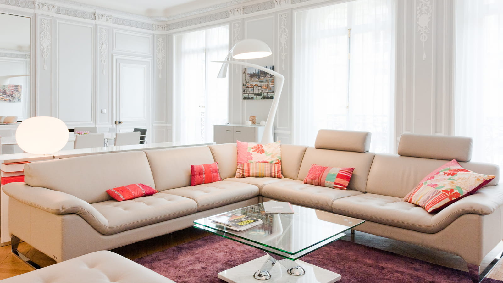 Contemporaine