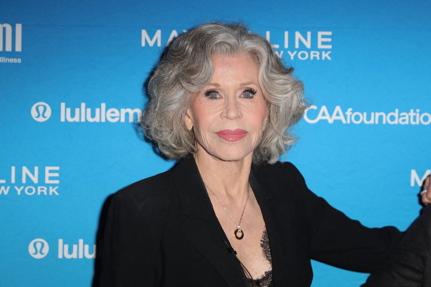Jane Fonda swears by this French perfume that reminds her of her best friend Jane Fonda swears by this French perfume that reminds her of her best friend