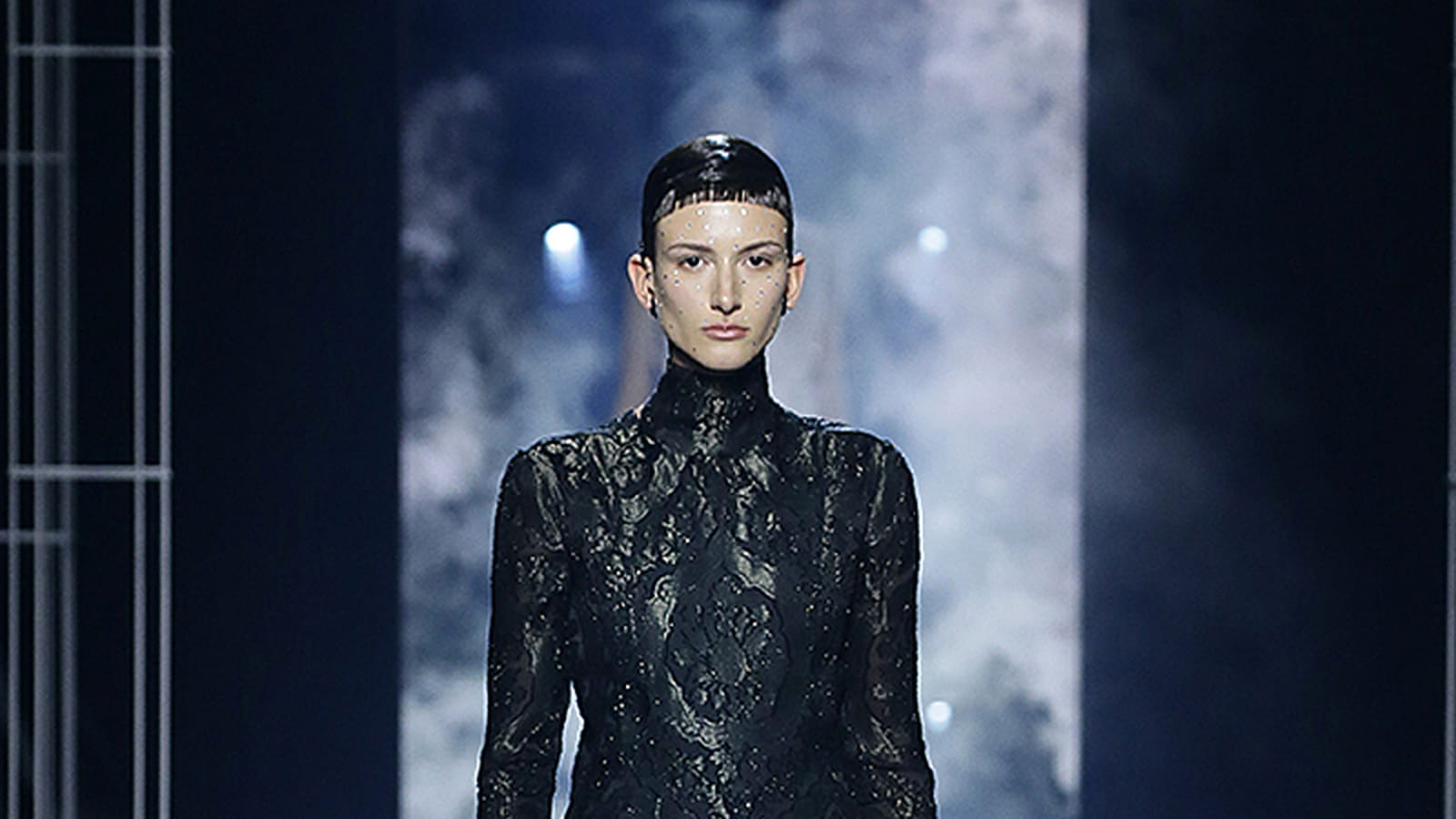Look 5