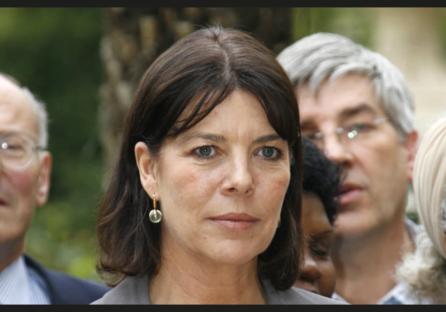 La raie au milieu de Caroline de Monaco