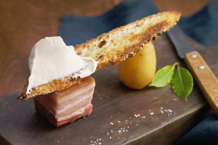 Recette de Lard fumé, pomme de terre et St Môret® façon tartine