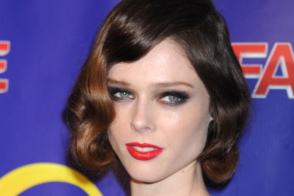 Le carr&eacute; court 20's de Coco Rocha