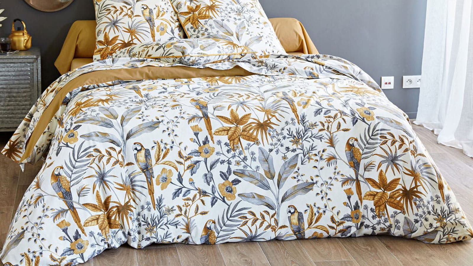 Du linge de lit tropical